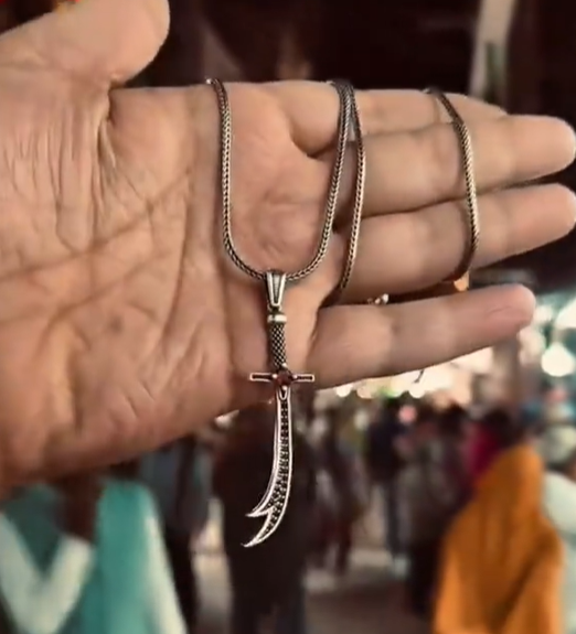 Beautiful zulfiqar sword Necklace