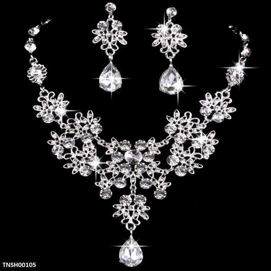 Flower Tear Drop Necklace Set