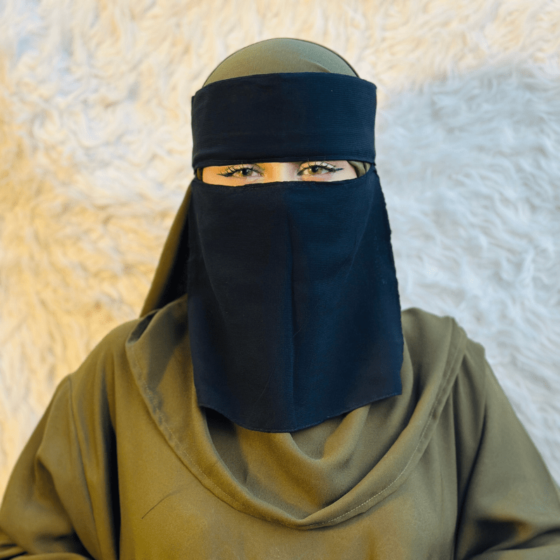 Golden corner saudi niqab
