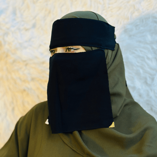Golden corner saudi niqab
